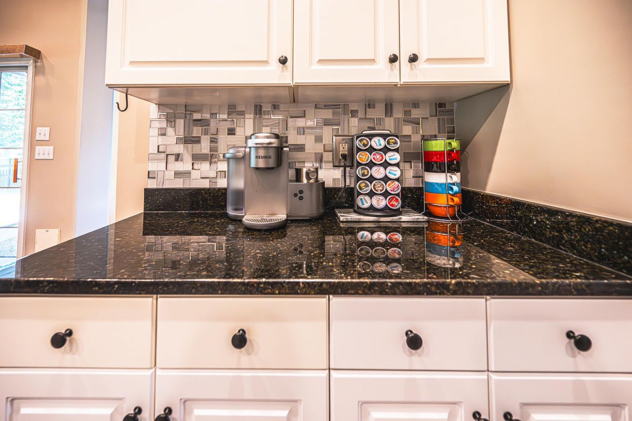 808 Long Drive Road Photo 28