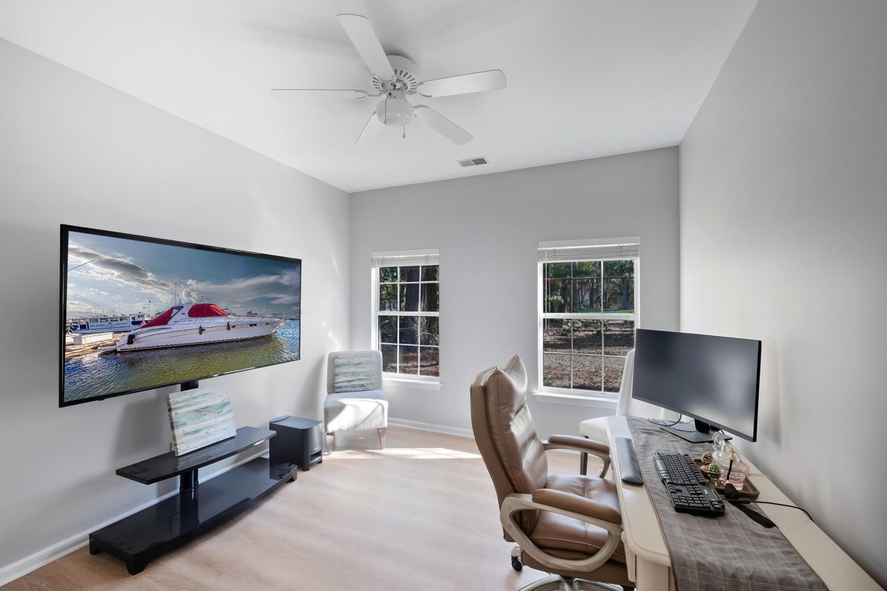 808 Long Drive Road Photo 29