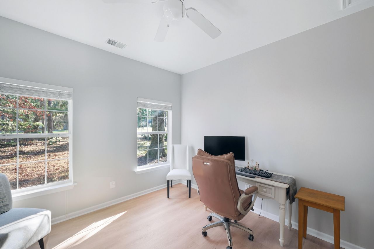 808 Long Drive Road Photo 30