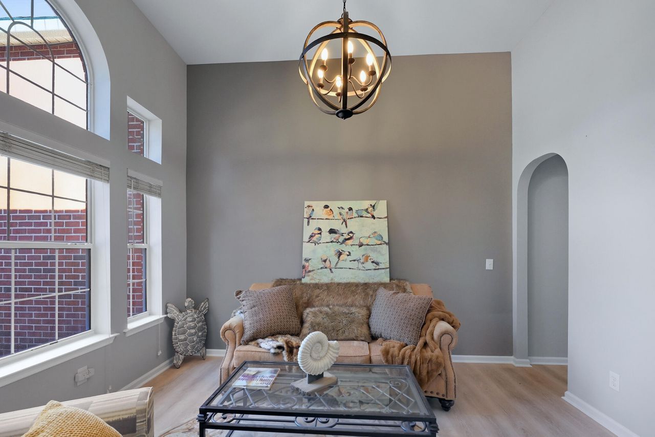 808 Long Drive Road Photo 8