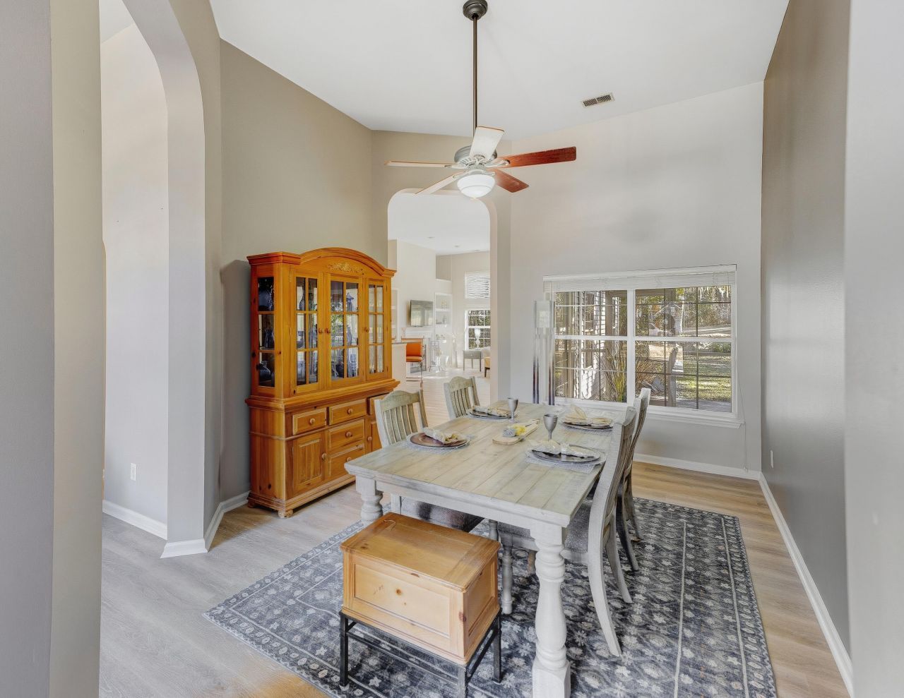 808 Long Drive Road Photo 9