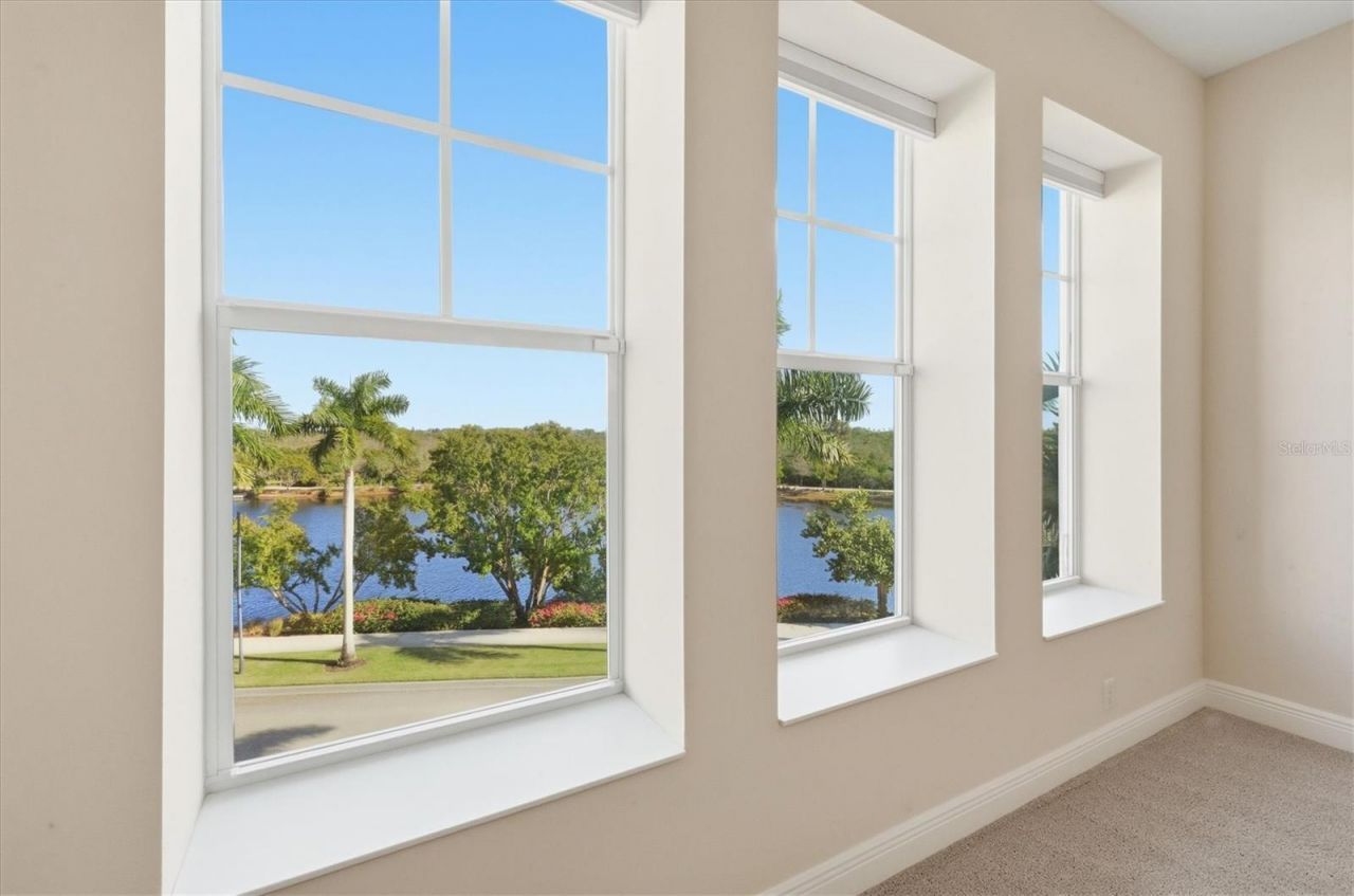 395 Aruba Circle, Unit 303, Bradenton, FL 34209 Photo