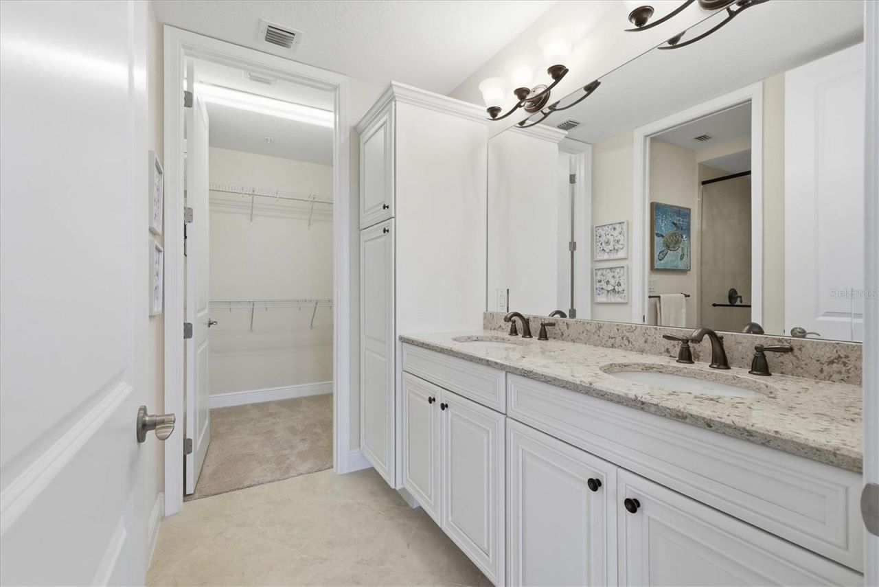 395 Aruba Circle, Unit 303, Bradenton, FL 34209 Photo