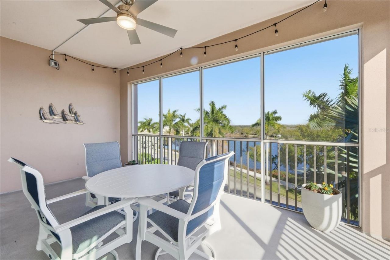395 Aruba Circle, Unit 303, Bradenton, FL 34209 Photo