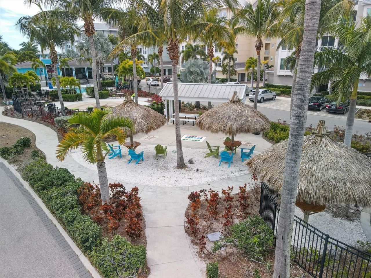 395 Aruba Circle, Unit 303, Bradenton, FL 34209 Photo