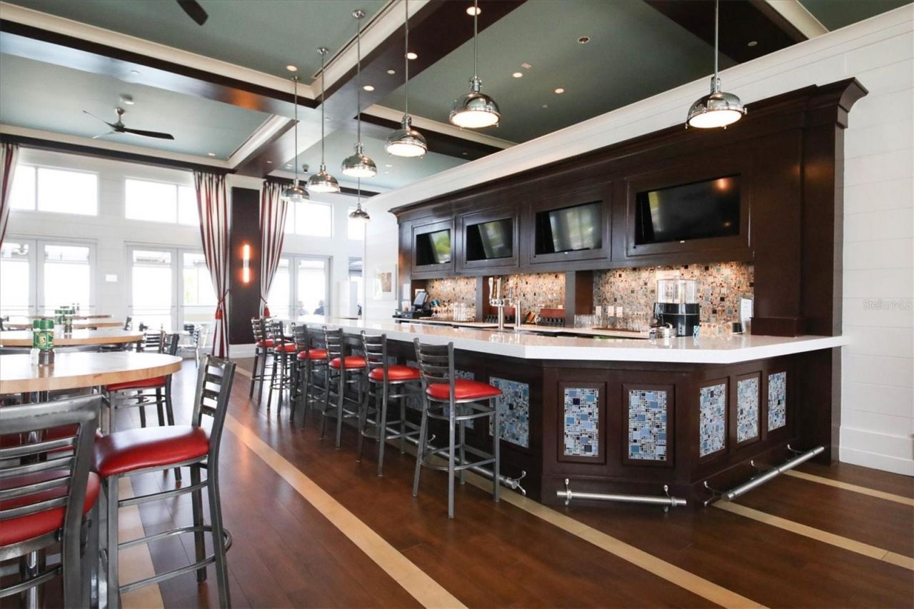 395 Aruba Circle, Unit 303, Bradenton, FL 34209 Photo