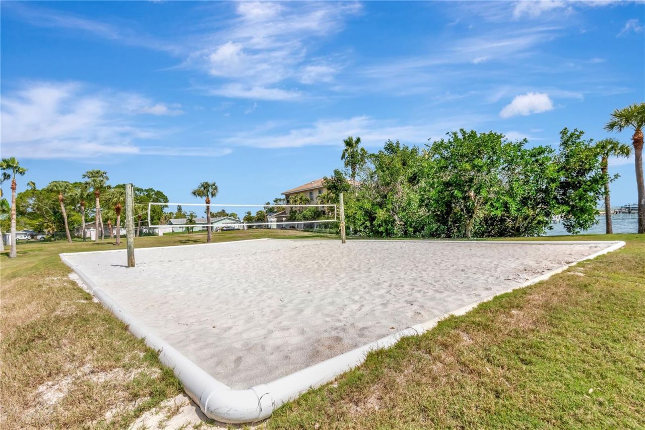 3783 Pompano, Unit D, Saint Petersburg, FL 33705 Photo