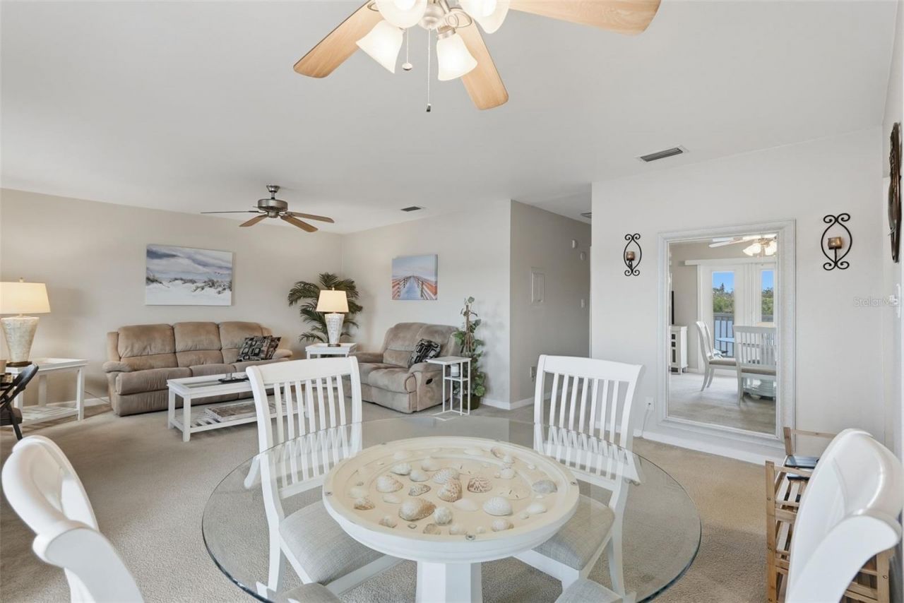 3783 Pompano, Unit D, Saint Petersburg, FL 33705 Photo