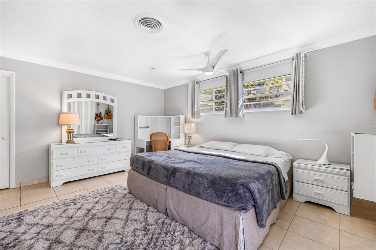 615 10th Avenue Ne, Unit 1, Saint Petersburg, FL 33701 Photo