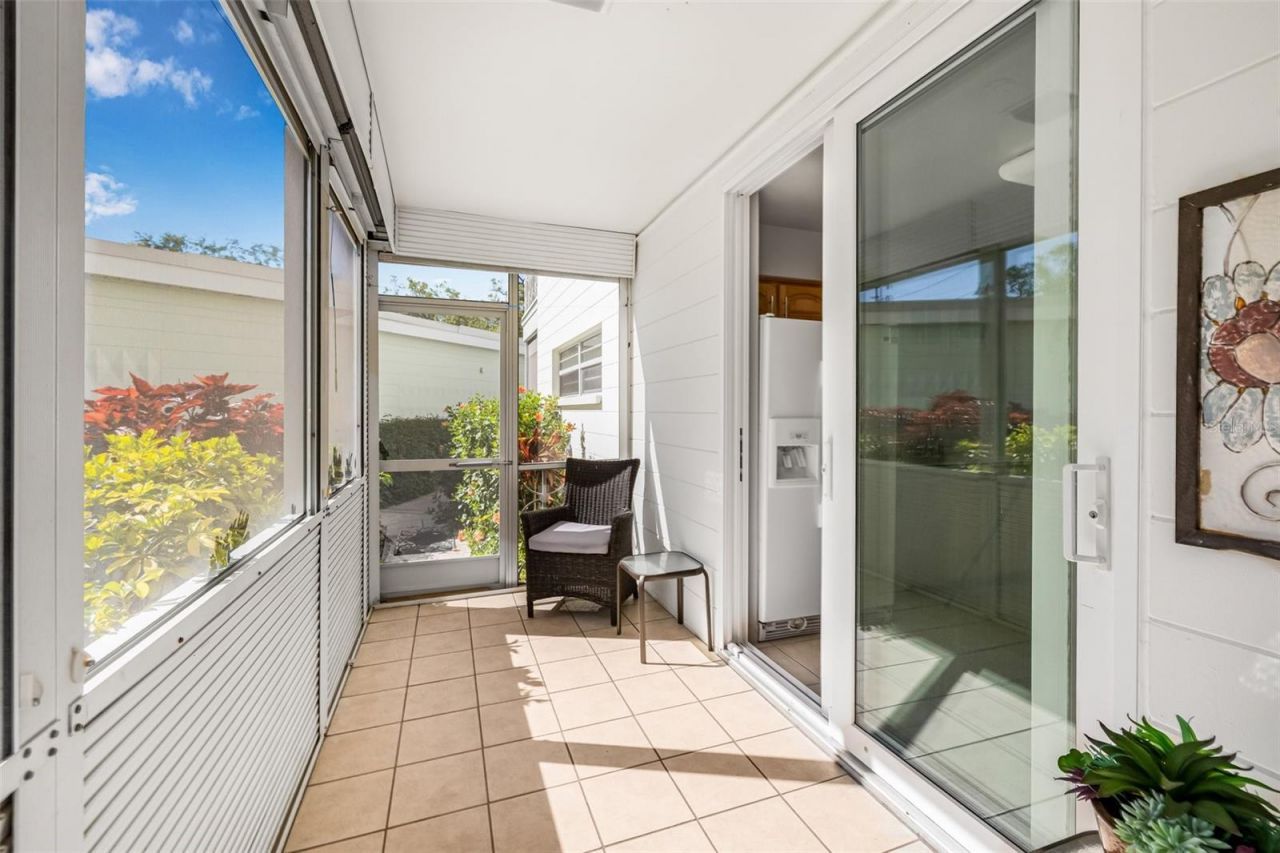 615 10th Avenue Ne, Unit 1, Saint Petersburg, FL 33701 Photo