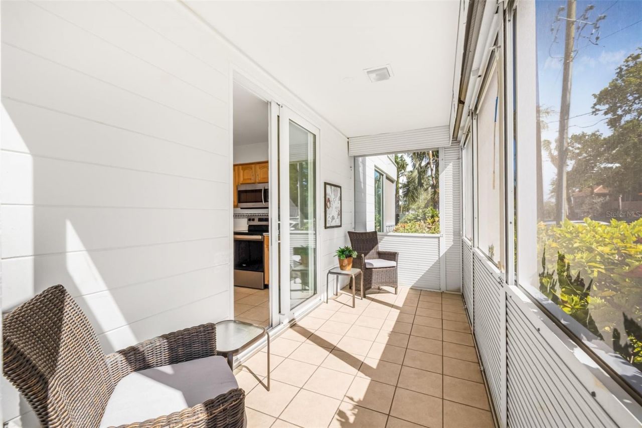 615 10th Avenue Ne, Unit 1, Saint Petersburg, FL 33701 Photo