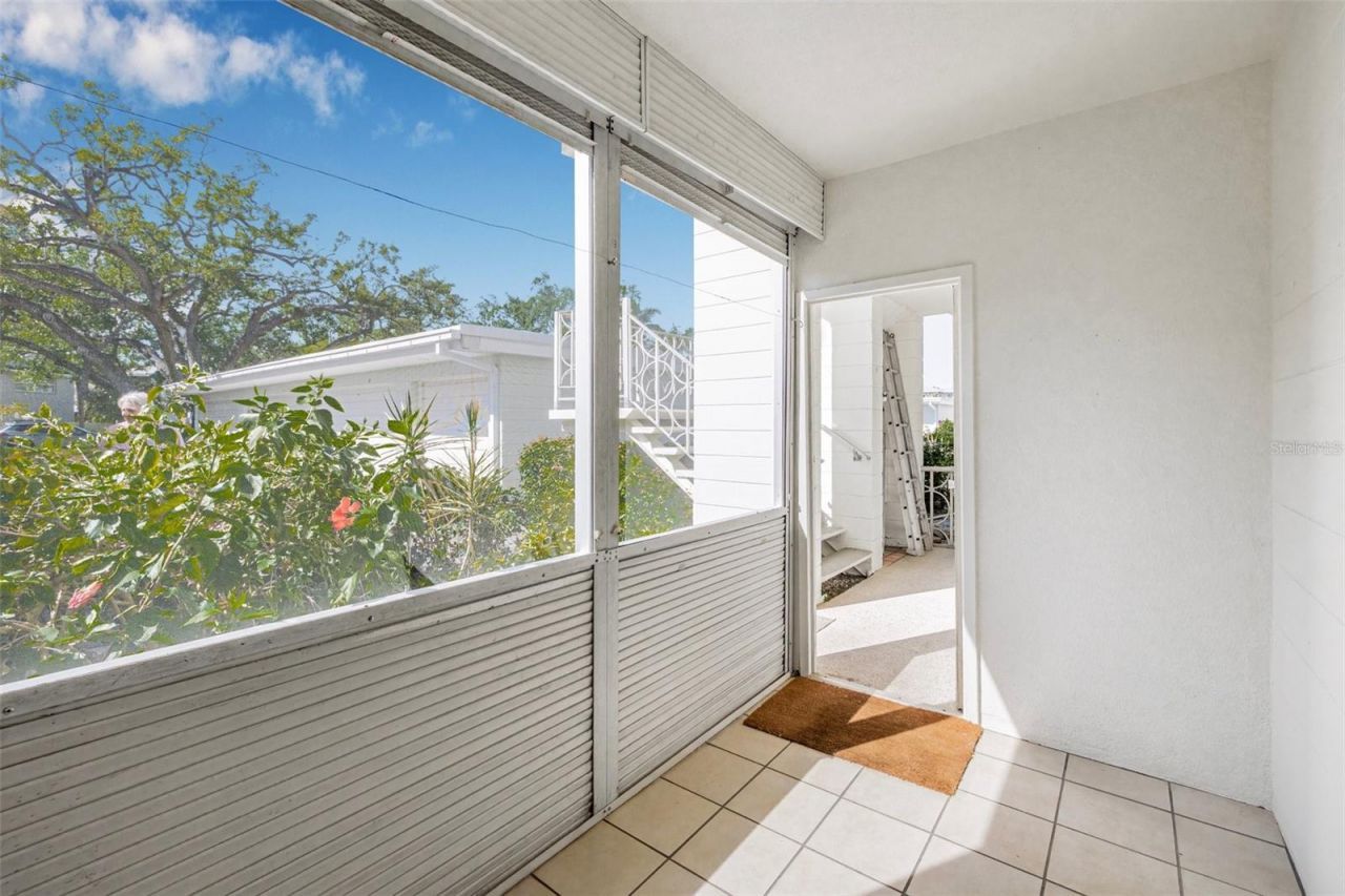 615 10th Avenue Ne, Unit 1, Saint Petersburg, FL 33701 Photo