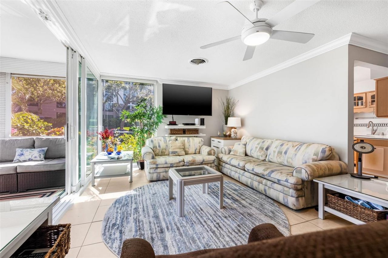 615 10th Avenue Ne, Unit 1, Saint Petersburg, FL 33701 Photo