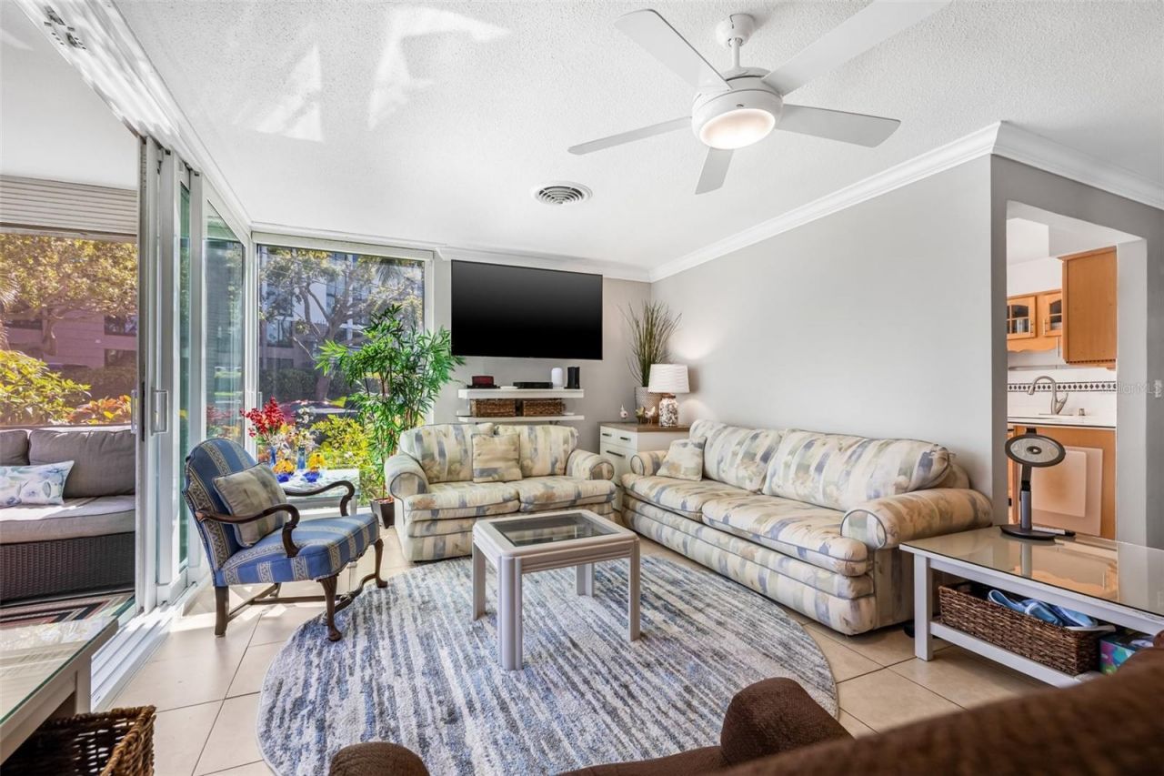 615 10th Avenue Ne, Unit 1, Saint Petersburg, FL 33701 Photo