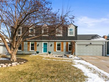 1917 S 167th Avenue Circle, Omaha, NE 68130