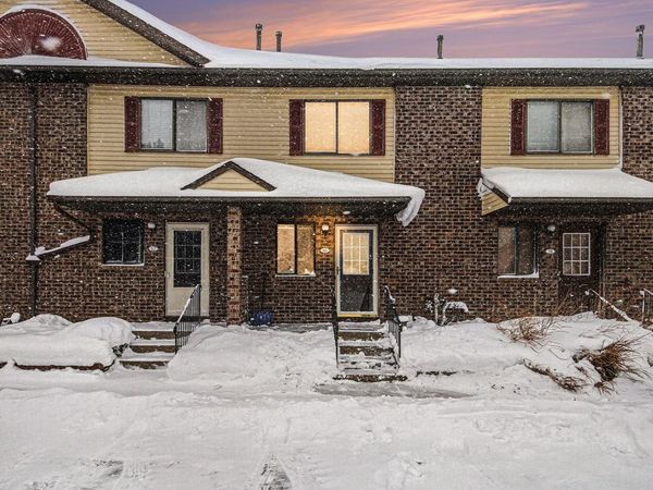 60 Carriage Lane SW, Grand Rapids, MI 49548