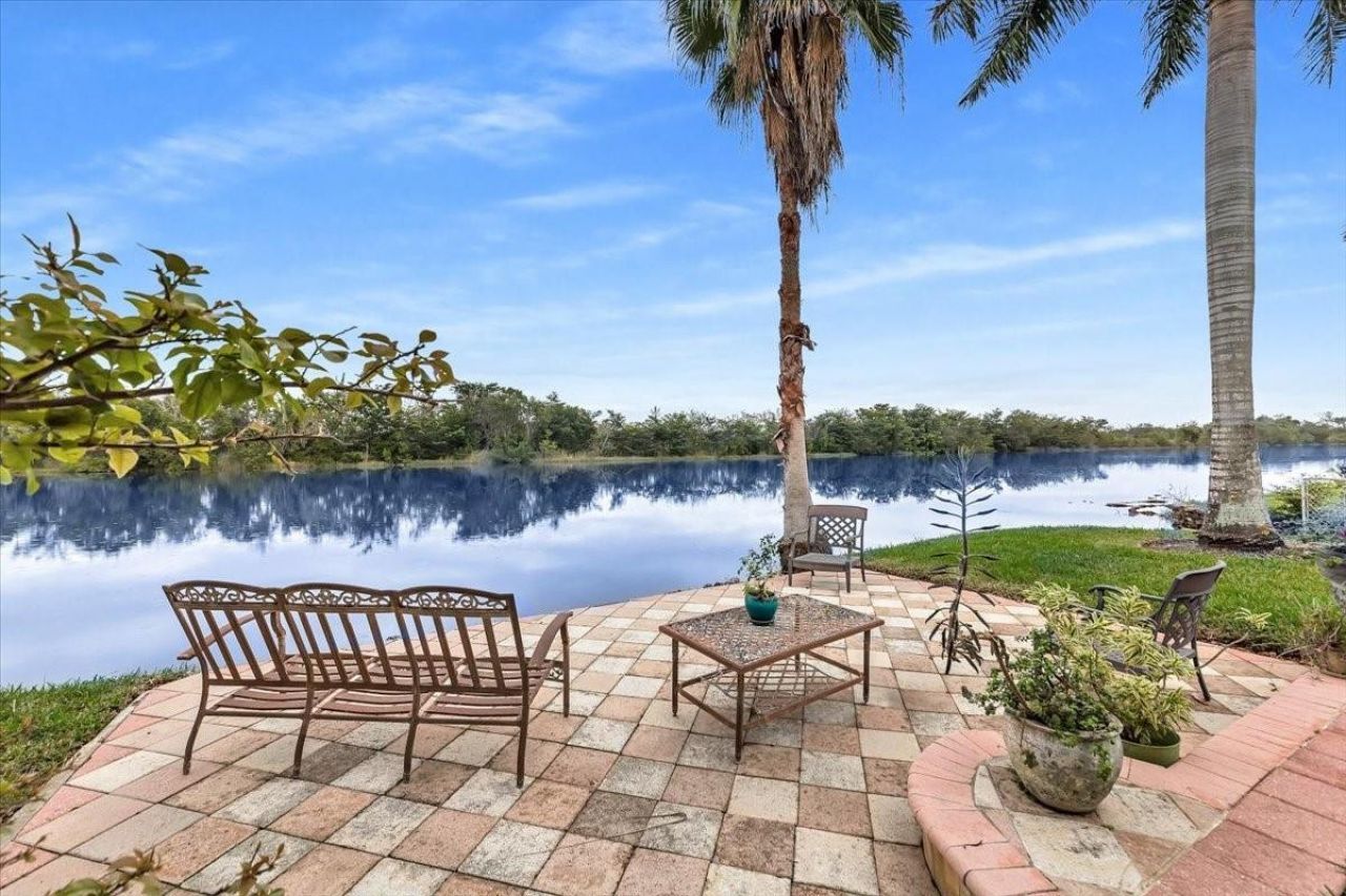 20231 NW 10th Street, Pembroke Pines, FL 33029 Photo