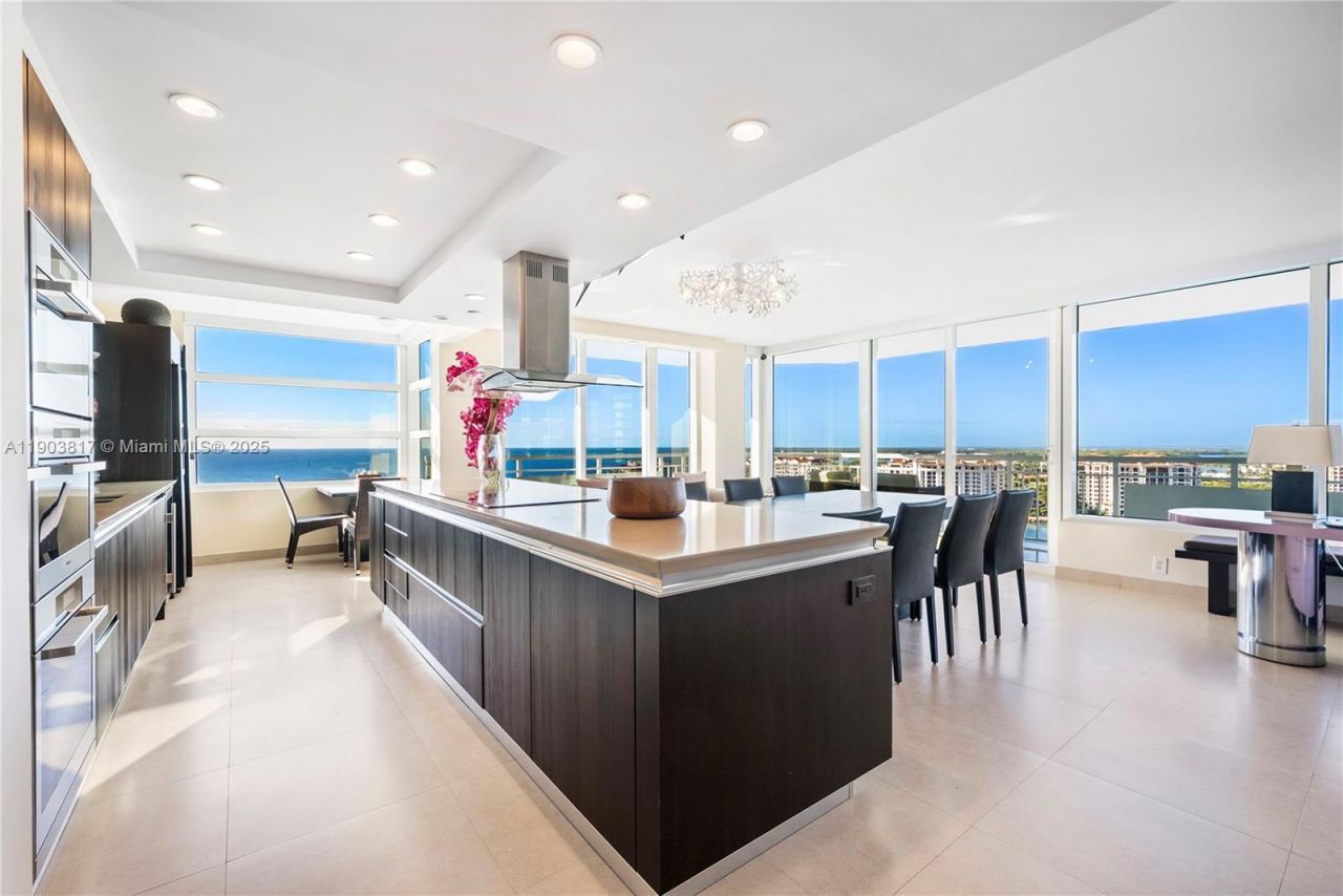 400 S Pointe Dr, Unit 2003, Miami Beach, FL 33139 Photo