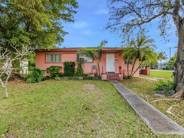 544 NW 12th St, Homestead, FL 33030