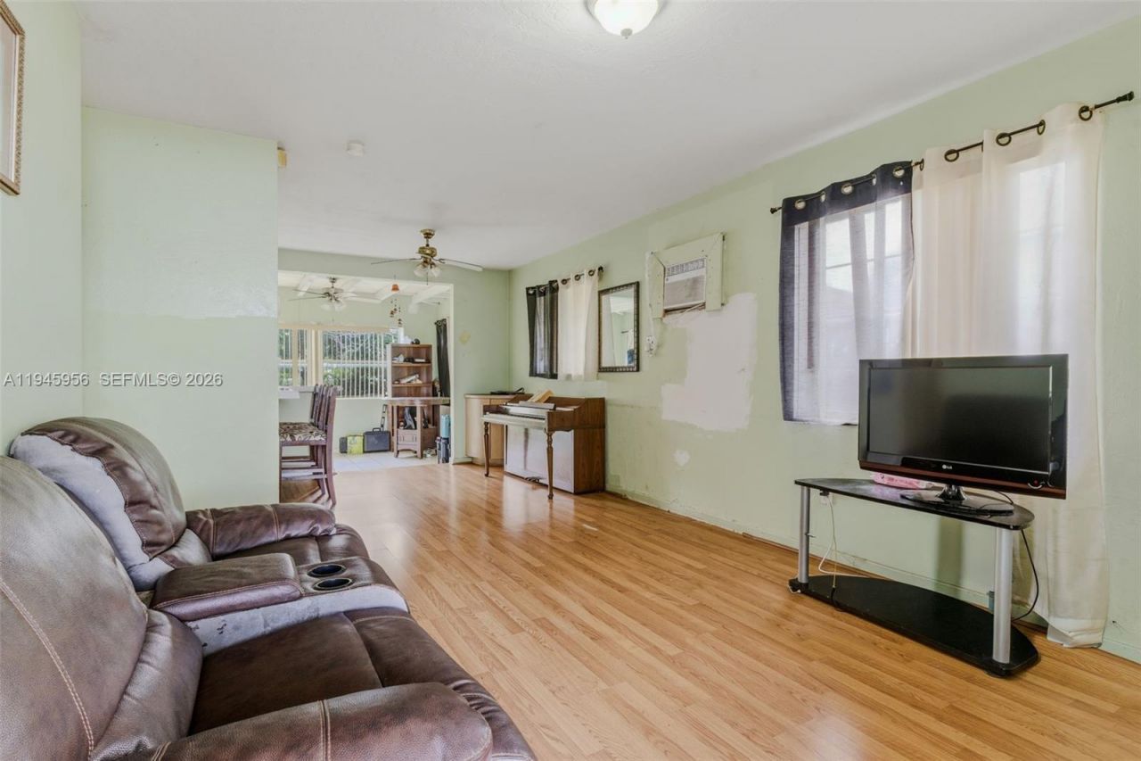 544 NW 12th St, Homestead, FL 33030 Photo