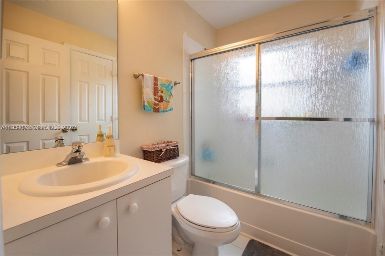 9009 NW 54th St, Unit 9009, Sunrise, FL 33351 Photo