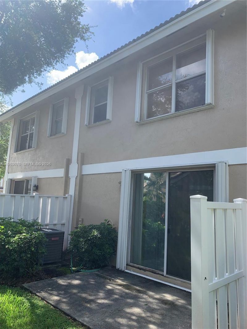 9009 NW 54th St, Unit 9009, Sunrise, FL 33351 Photo