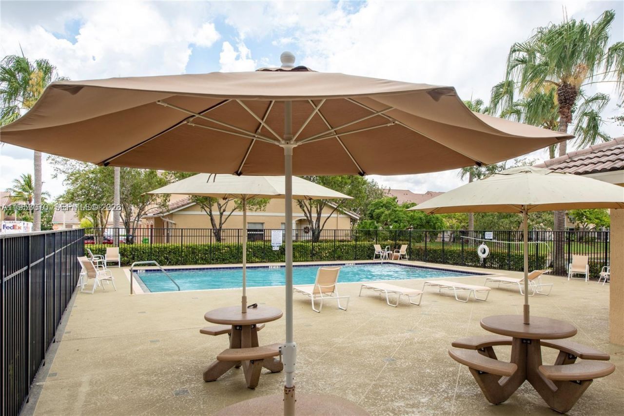 9009 NW 54th St, Unit 9009, Sunrise, FL 33351 Photo