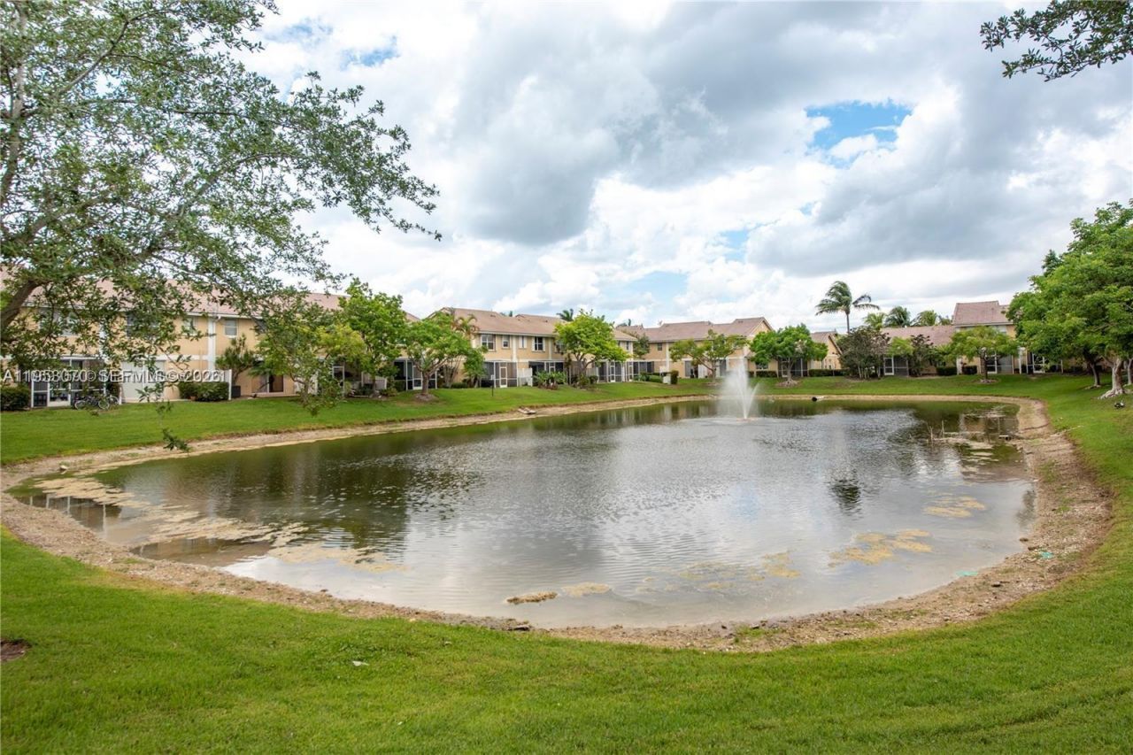 9009 NW 54th St, Unit 9009, Sunrise, FL 33351 Photo