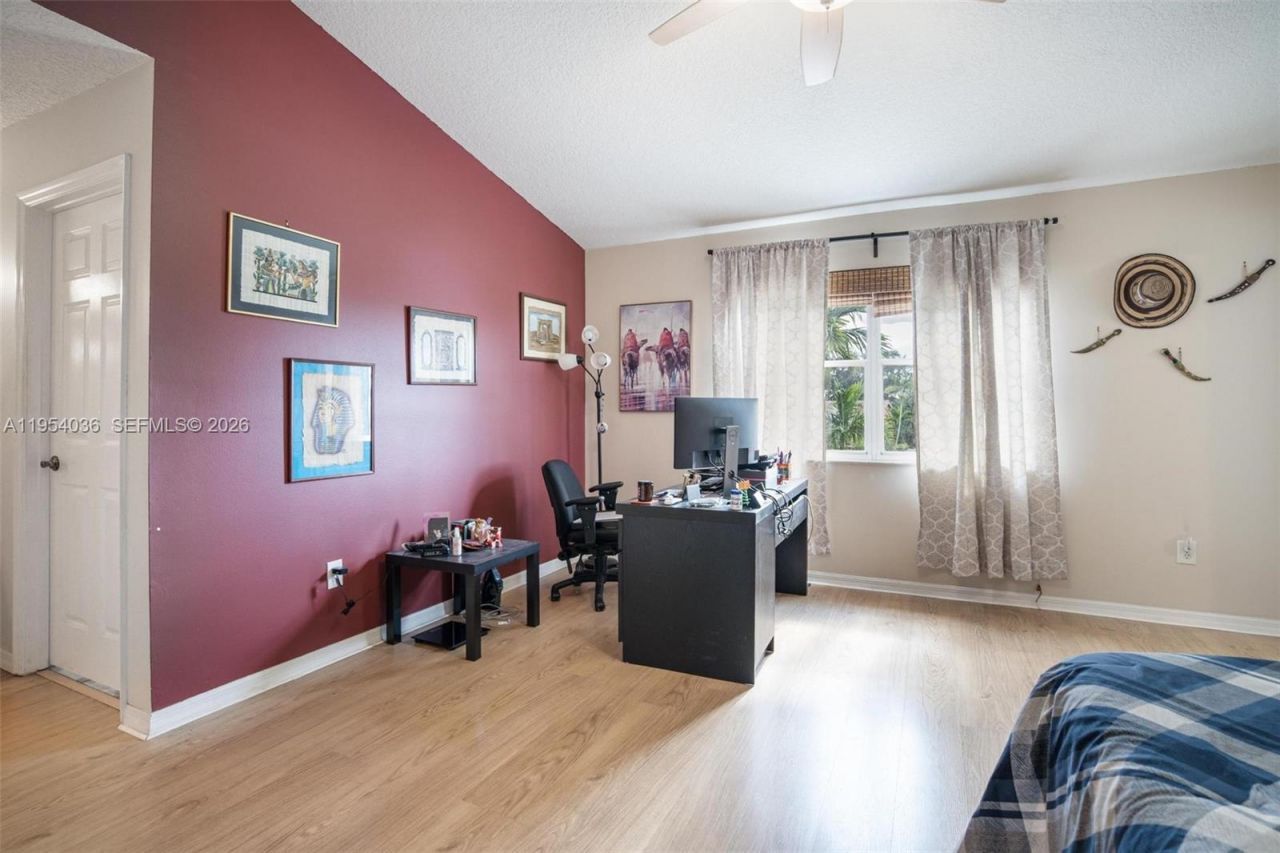 13930 Oak Ridge Dr , Davie, FL 33325 Photo