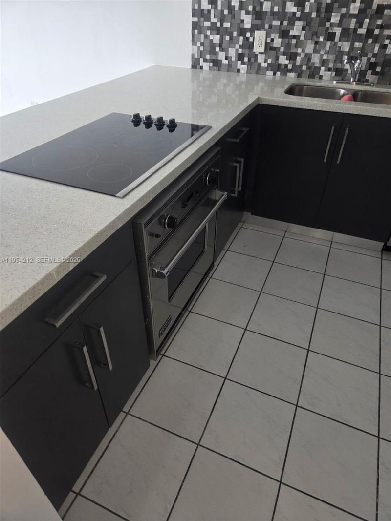 1301 NE Miami Gardens Dr , Unit 314W, Miami, FL 33179 Photo