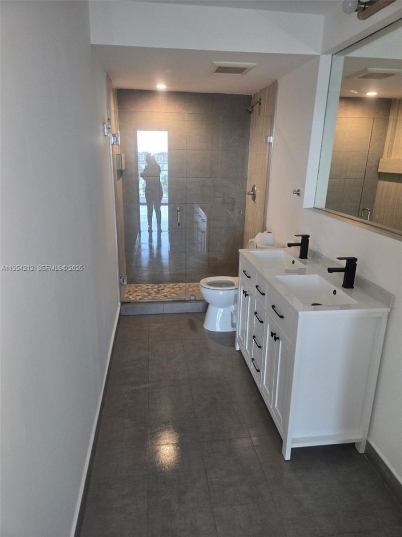 1301 NE Miami Gardens Dr , Unit 314W, Miami, FL 33179 Photo