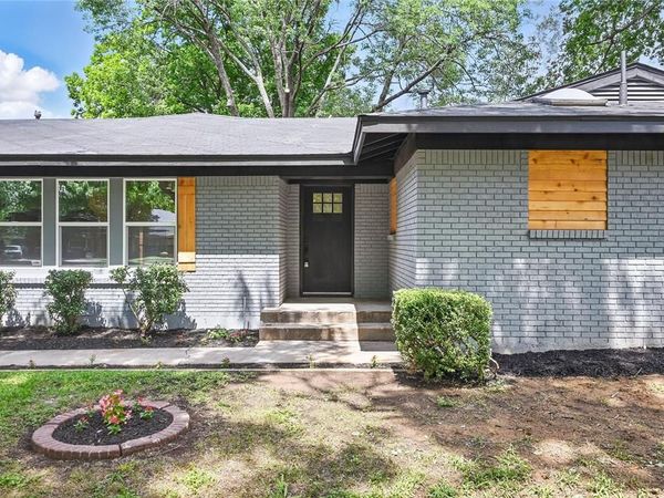 512 Shadowbrook Lane, Hurst, TX 76053