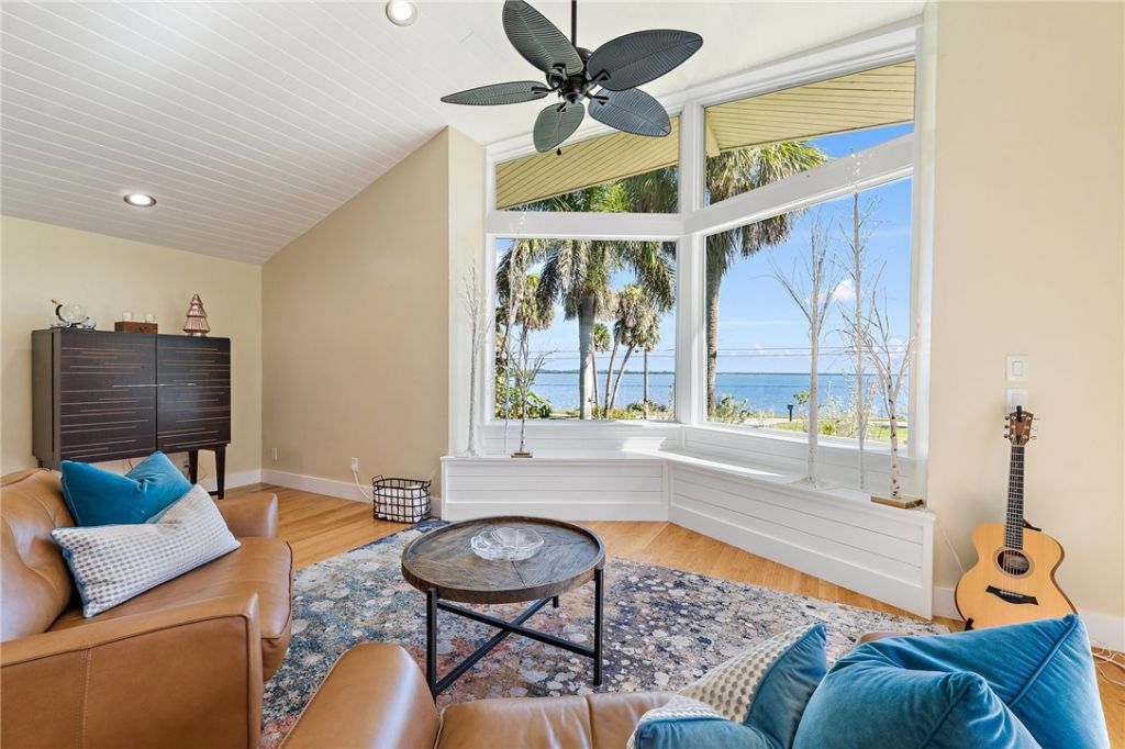 2315 S Indian River Drive, Fort Pierce, FL 34950 Photo