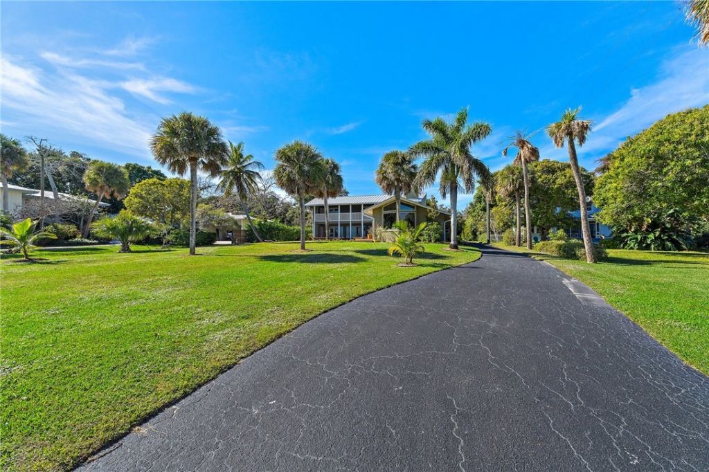 2315 S Indian River Drive, Fort Pierce, FL 34950 Photo