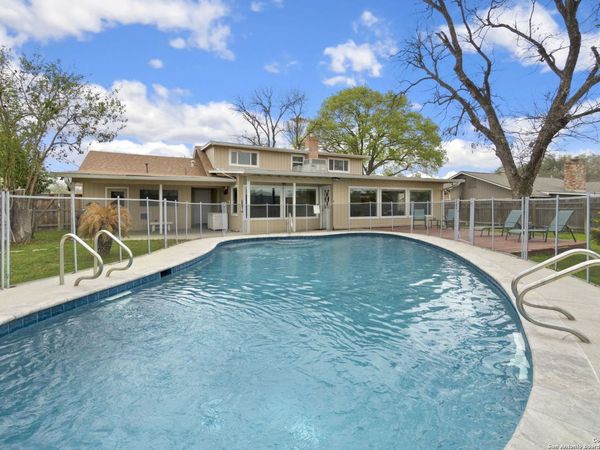 116 S gardenview, Castle Hills, TX 78213