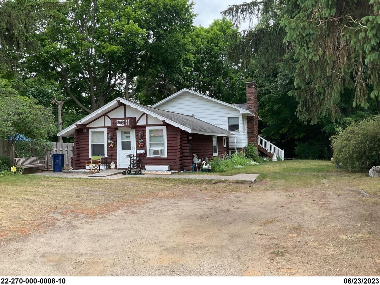 1016 E Colby Street, Whitehall, MI 49461 Main Photo