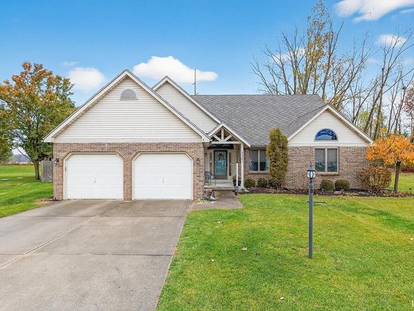 53597 Tara Lane, Elkhart, IN 46514
