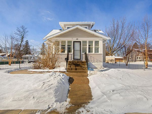 112 5th Street SE, Montgomery, MN 56069