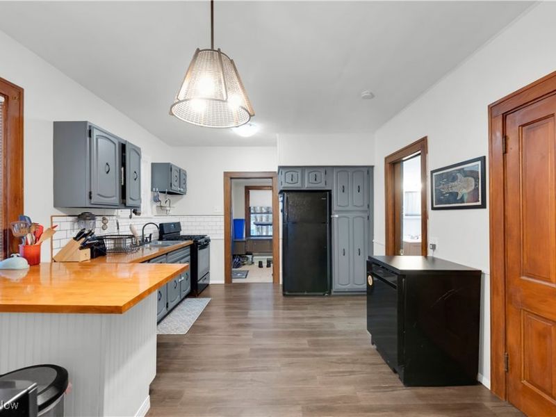 4249 Marvin Avenue, Cleveland, OH 44109 Photo 8