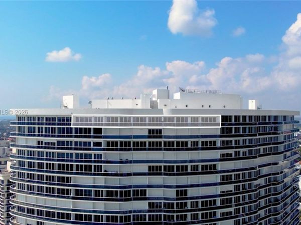 9601 Collins Ave, Unit T3, Bal Harbour, FL 33154