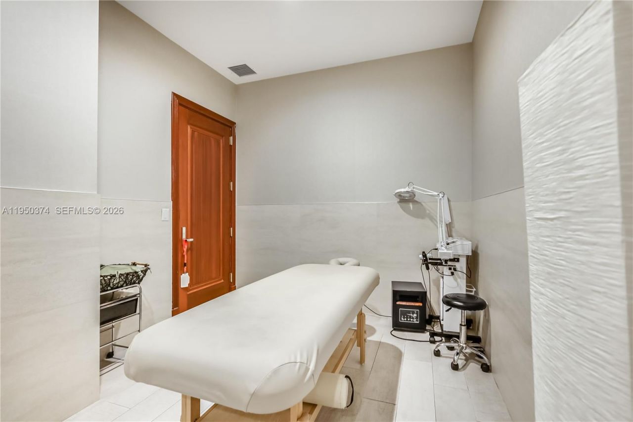 9601 Collins Ave, Unit T3, Bal Harbour, FL 33154 Photo