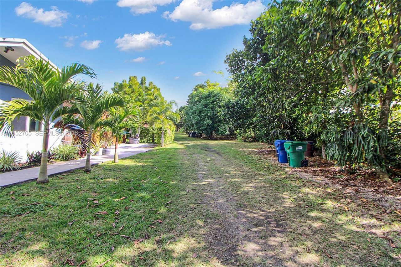 37225 SW 214th Ave, Homestead, FL 33034 Photo