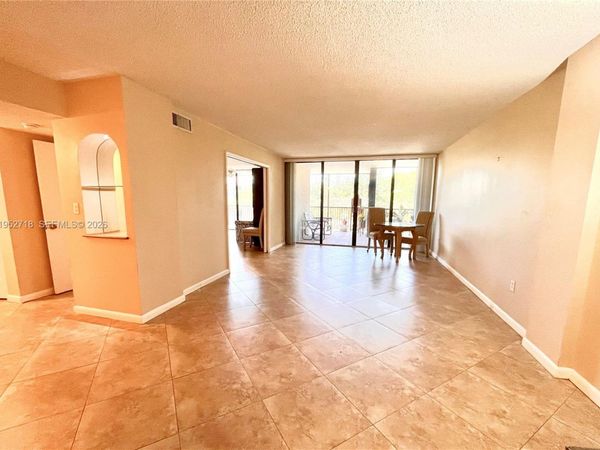 2806 N 46th Ave, Unit D537, Hollywood, FL 33021