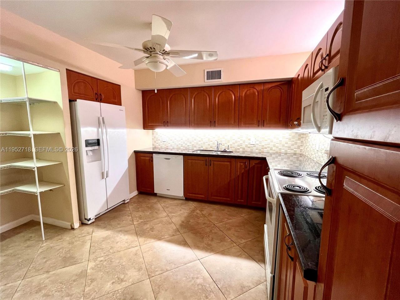 2806 N 46th Ave, Unit D537, Hollywood, FL 33021 Photo