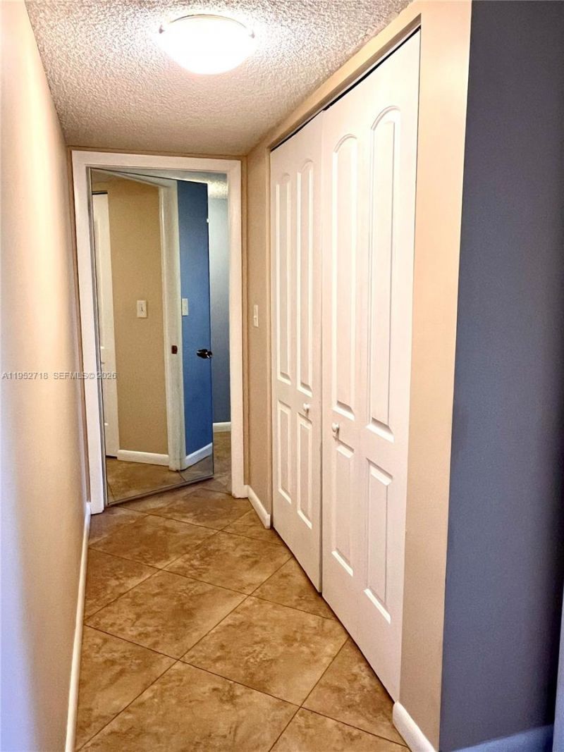 2806 N 46th Ave, Unit D537, Hollywood, FL 33021 Photo