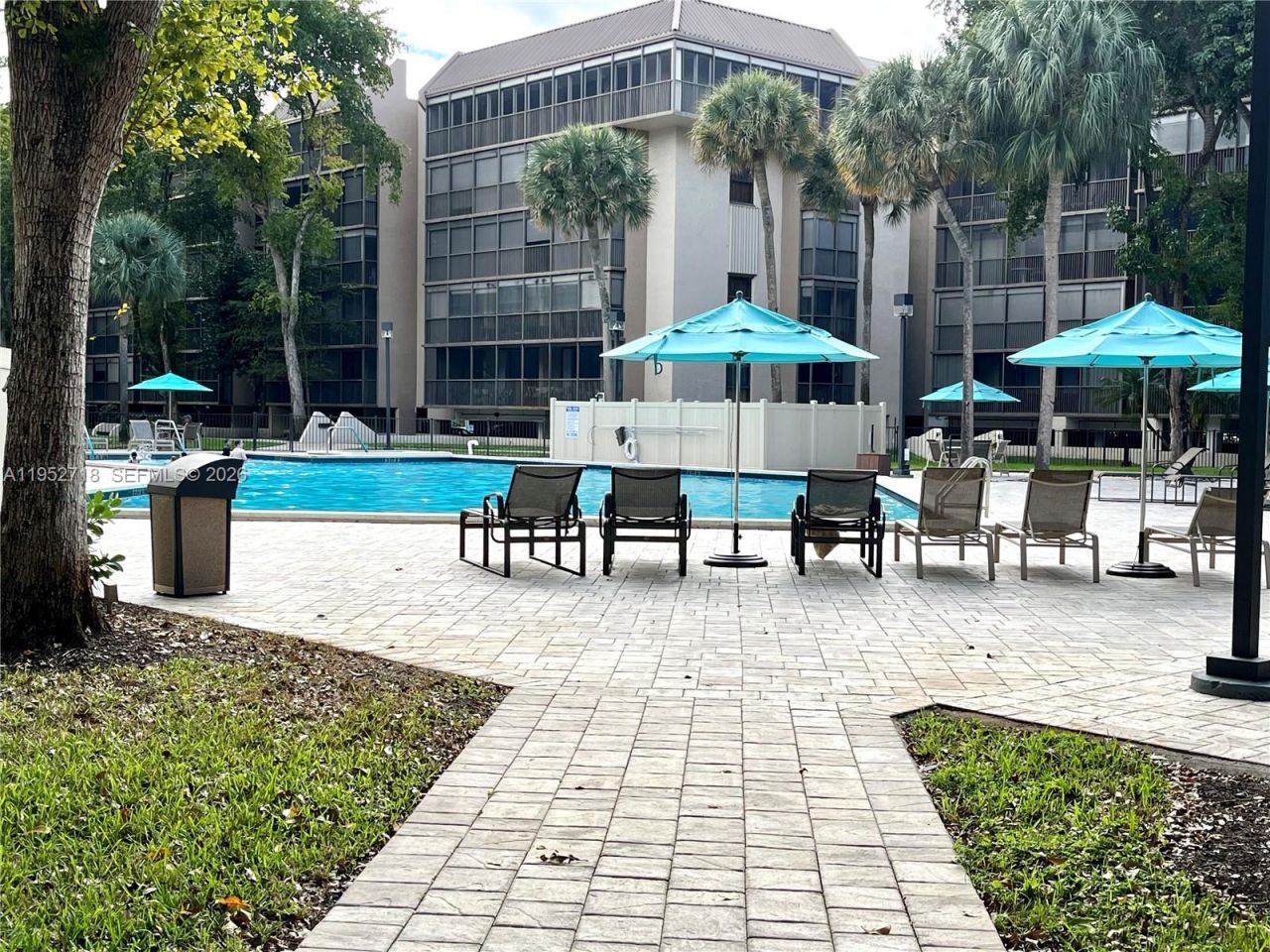 2806 N 46th Ave, Unit D537, Hollywood, FL 33021 Photo