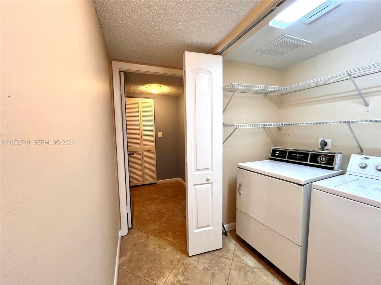 2806 N 46th Ave, Unit D537, Hollywood, FL 33021 Photo