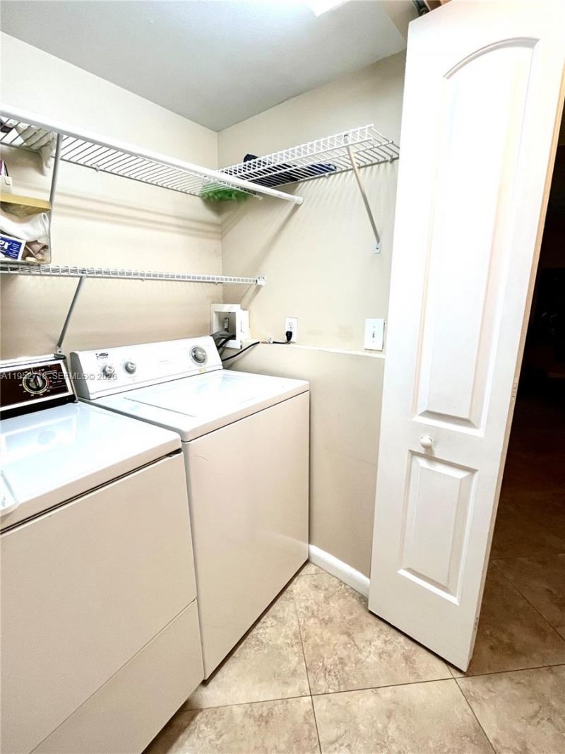 2806 N 46th Ave, Unit D537, Hollywood, FL 33021 Photo