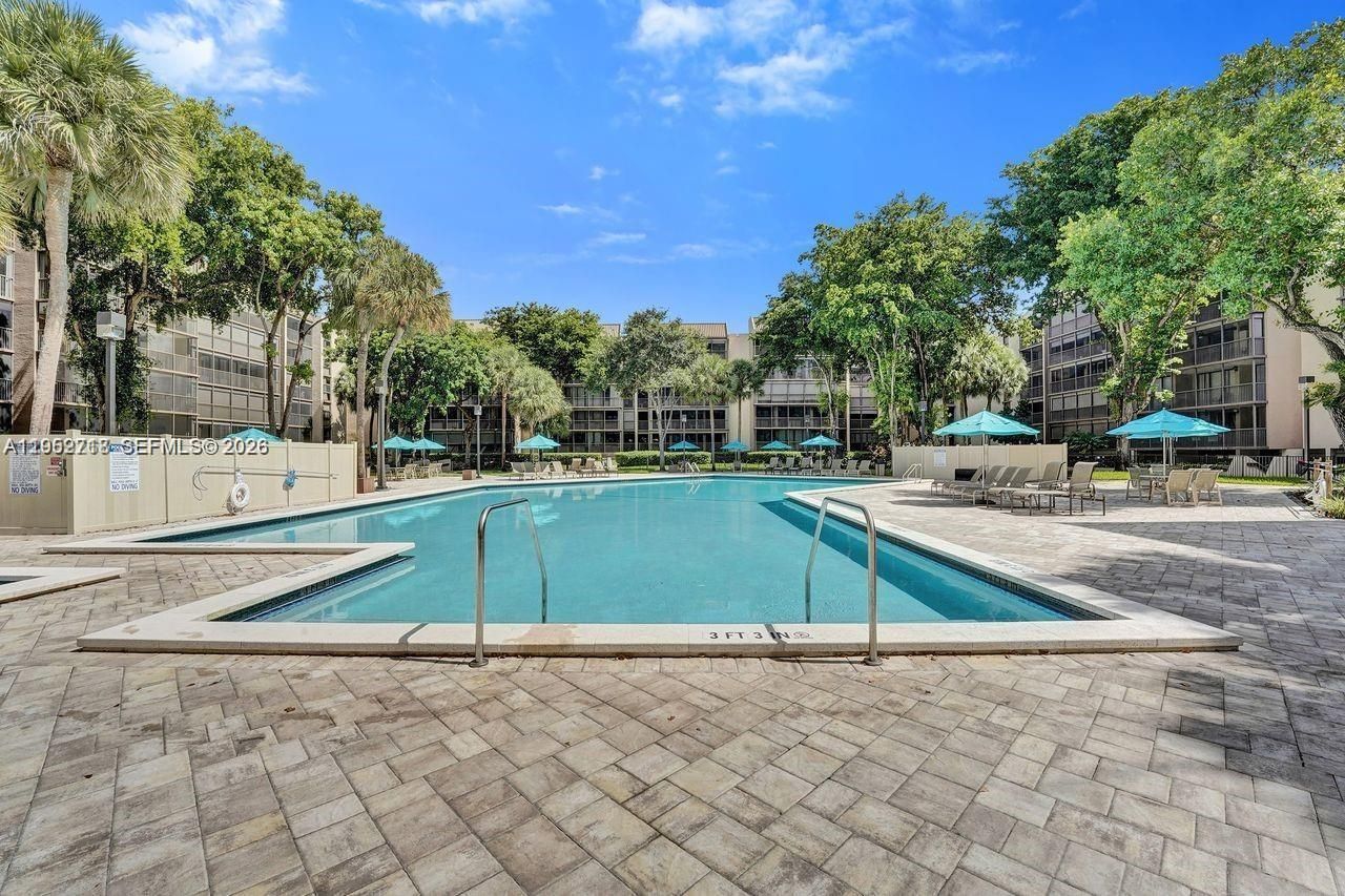 2806 N 46th Ave, Unit D537, Hollywood, FL 33021 Photo