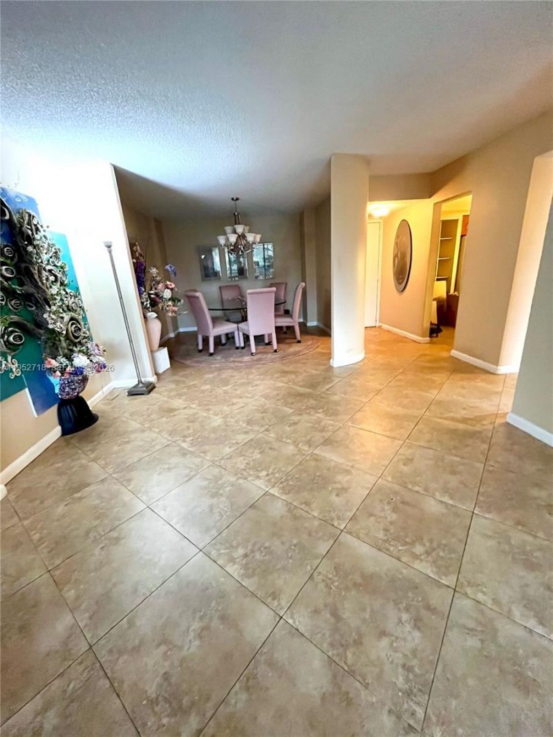 2806 N 46th Ave, Unit D537, Hollywood, FL 33021 Photo